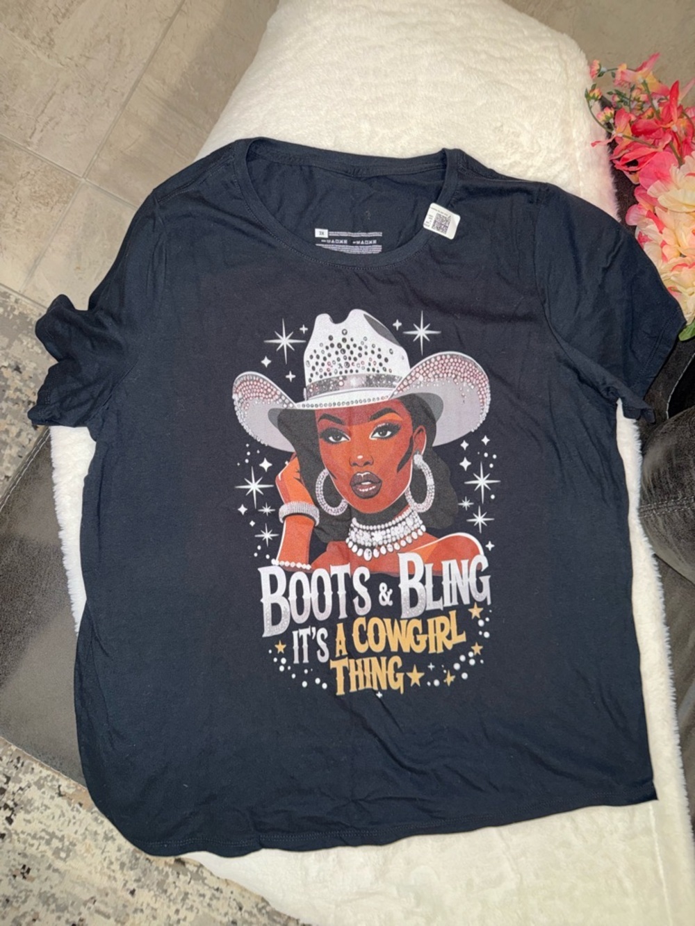 2 x 20$ Gildan Black "Boots & Bling" Graphic Cowgirl Tee Size 2XL